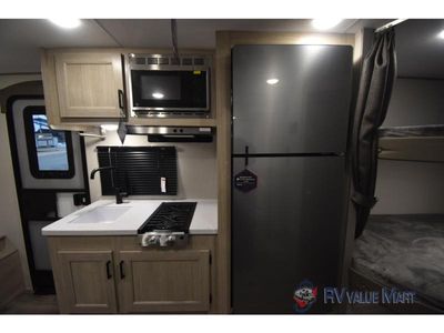 2026 Coachmen RV Catalina Summit Series 7 — photo 24 view
