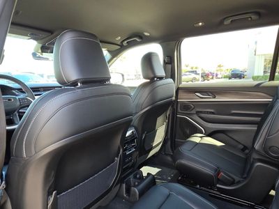 2026 Jeep Grand Cherokee L — photo 10 view