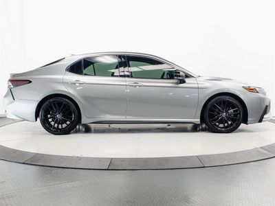 2022 Toyota Camry Hybrid - Photo 13