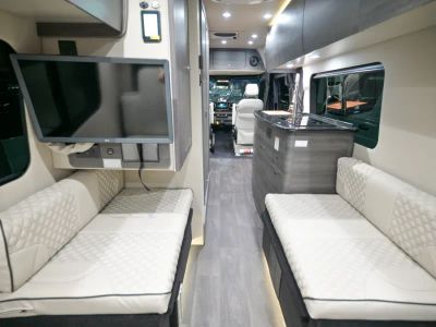 2026 Midwest Automotive Designs HERITAGE — photo 16 view