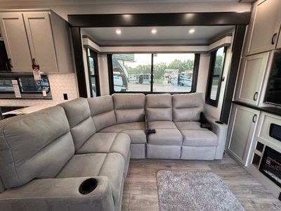 2026 Jayco Seismic — photo 11 view