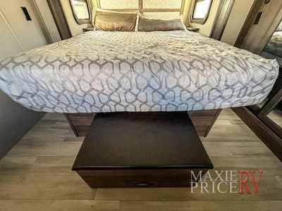 2022 Grand Design Solitude 375RES - Photo 20