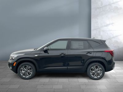 2026 Kia Seltos — rear three-quarter view