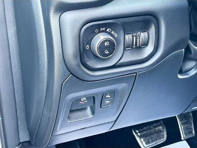 2026 Ram 1500 — photo 10 view