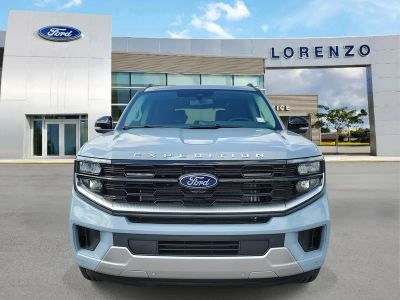 2026 Ford Expedition — side profile view