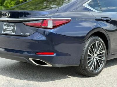 2023 Lexus ES - Photo 13