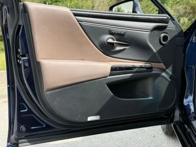 2023 Lexus ES - Photo 19