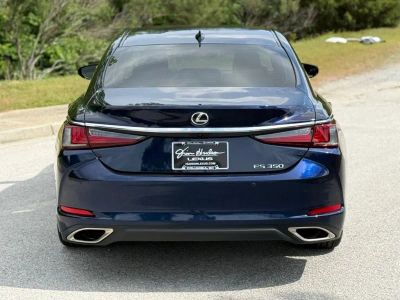 2023 Lexus ES - Photo 10
