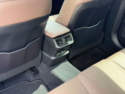 2023 Lexus ES - Photo 25