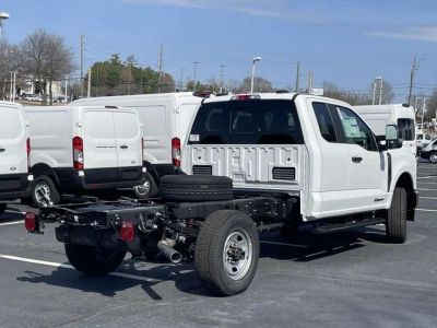 2026 Ford F-350SD - Photo 3
