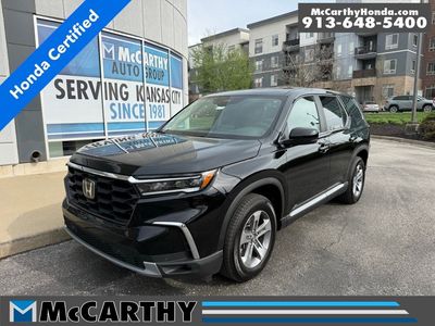 2025 Honda Pilot — photo 8 view