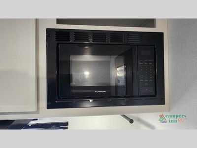 2026 Grand Design Transcend One - Photo 25