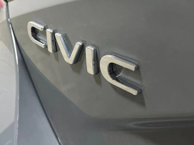 2026 Honda Civic Hatchback Hybrid - Photo 9