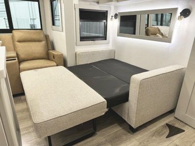 2026 Brinkley Model Z — photo 42 view