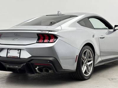 2024 Ford Mustang - Photo 8