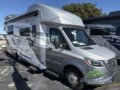 2026 Tiffin Motorhomes Wayfarer — front three-quarter view