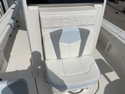 2025 Robalo 246 Cayman - Photo 28