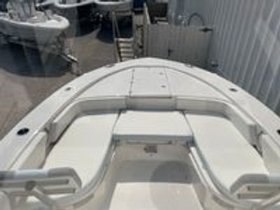 2025 Robalo 246 Cayman - Photo 21