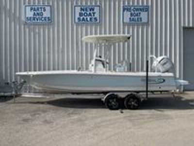 2025 Robalo 246 Cayman - Photo 1