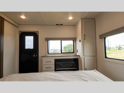 2026 Forest River RV Grand Surveyor - Photo 33