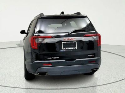 2020 GMC Acadia — interior view