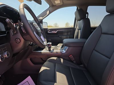 2026 GMC Sierra 1500 - Photo 9