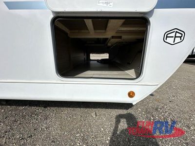 2025 Forest River RV Salem — photo 11 view