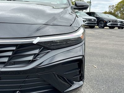 2026 Hyundai ELANTRA HYBRID — photo 9 view