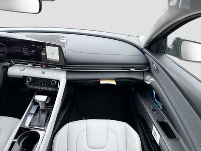 2026 Hyundai ELANTRA HYBRID — photo 16 view