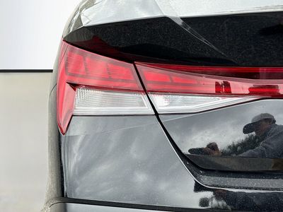 2026 Hyundai ELANTRA HYBRID — photo 10 view