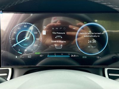 2026 Hyundai ELANTRA HYBRID — photo 38 view