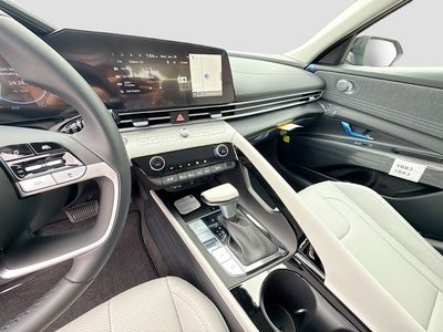 2026 Hyundai ELANTRA HYBRID — photo 25 view