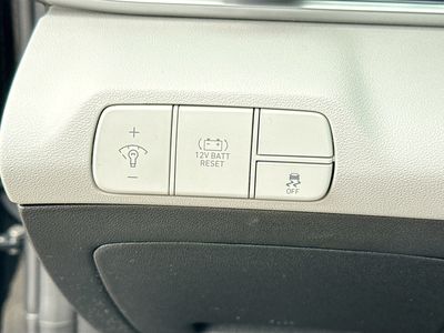 2026 Hyundai ELANTRA HYBRID — photo 33 view