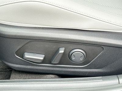 2026 Hyundai ELANTRA HYBRID — photo 22 view