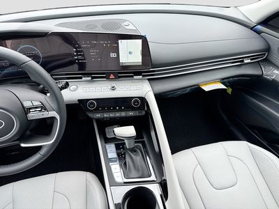 2026 Hyundai ELANTRA HYBRID — photo 17 view