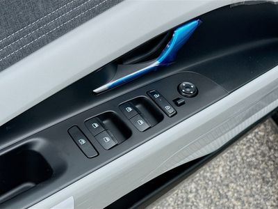 2026 Hyundai ELANTRA HYBRID — photo 20 view