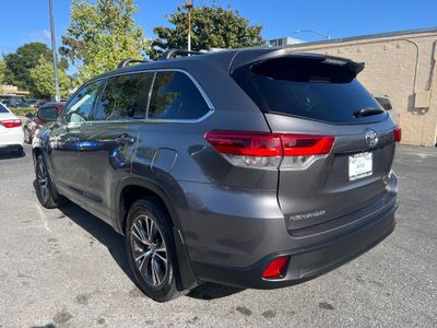 2019 Toyota Highlander - Photo 3
