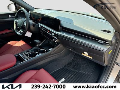 2026 Kia K5 — photo 12 view