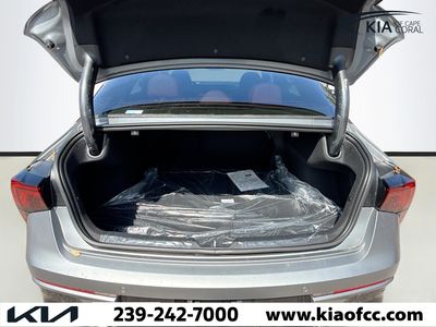 2026 Kia K5 — photo 11 view