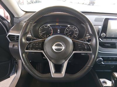 2023 Nissan Altima — photo 12 view