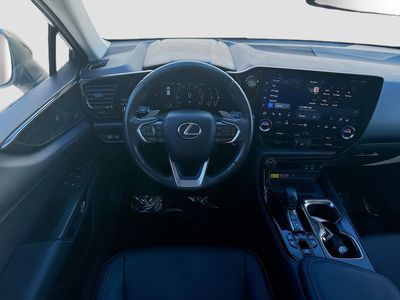 2022 Lexus NX — photo 18 view