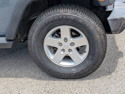 2015 Jeep Wrangler Unlimited — photo 11 view