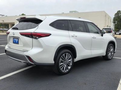 2021 Toyota Highlander - Photo 4