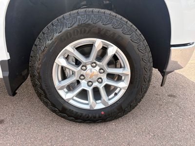 2026 Chevrolet Silverado 1500 — photo 16 view