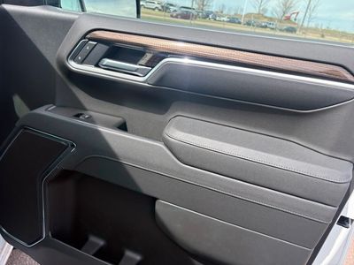 2026 Chevrolet Silverado 1500 — photo 21 view