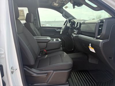 2026 Chevrolet Silverado 1500 — photo 15 view