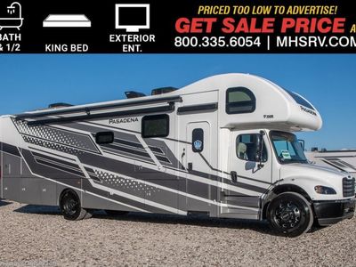 2026 Thor Motor Coach Pasadena — front three-quarter view