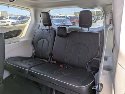 2023 Chrysler Pacifica - Photo 15