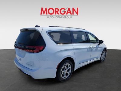 2023 Chrysler Pacifica - Photo 3