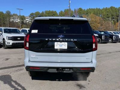 2026 Ford Expedition — photo 18 view